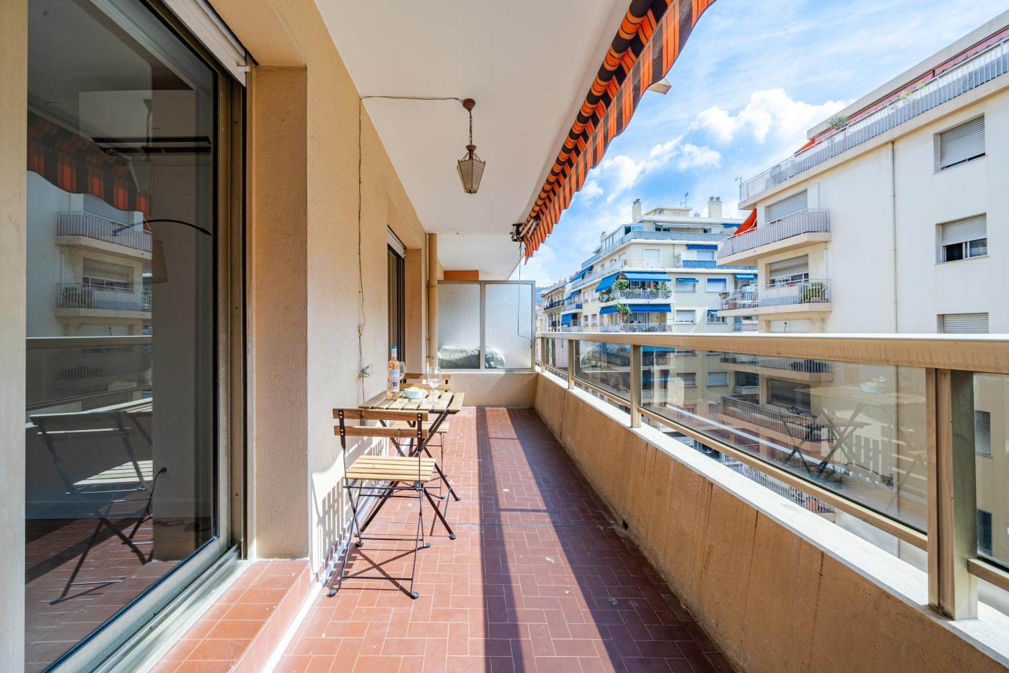 Near Old Town And Apartment Fully Renovated Nice Eksteriør bilde