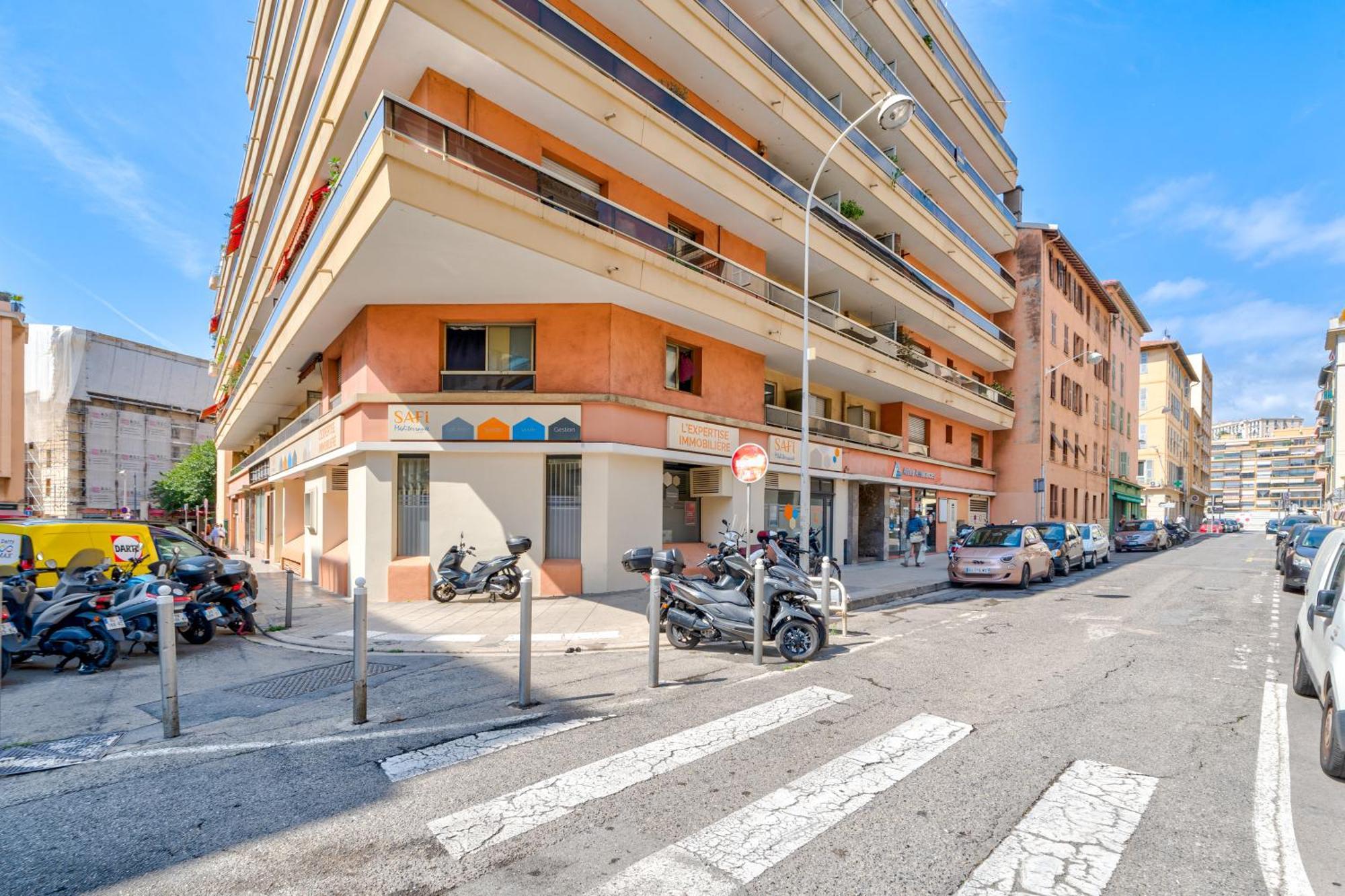 Near Old Town And Apartment Fully Renovated Nice Eksteriør bilde